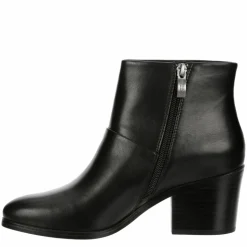 Michael By Michael Shannon Womens Sinclair Bootie