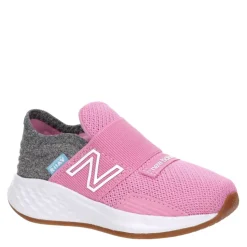 New Balance Girls Infant Roav Sneaker