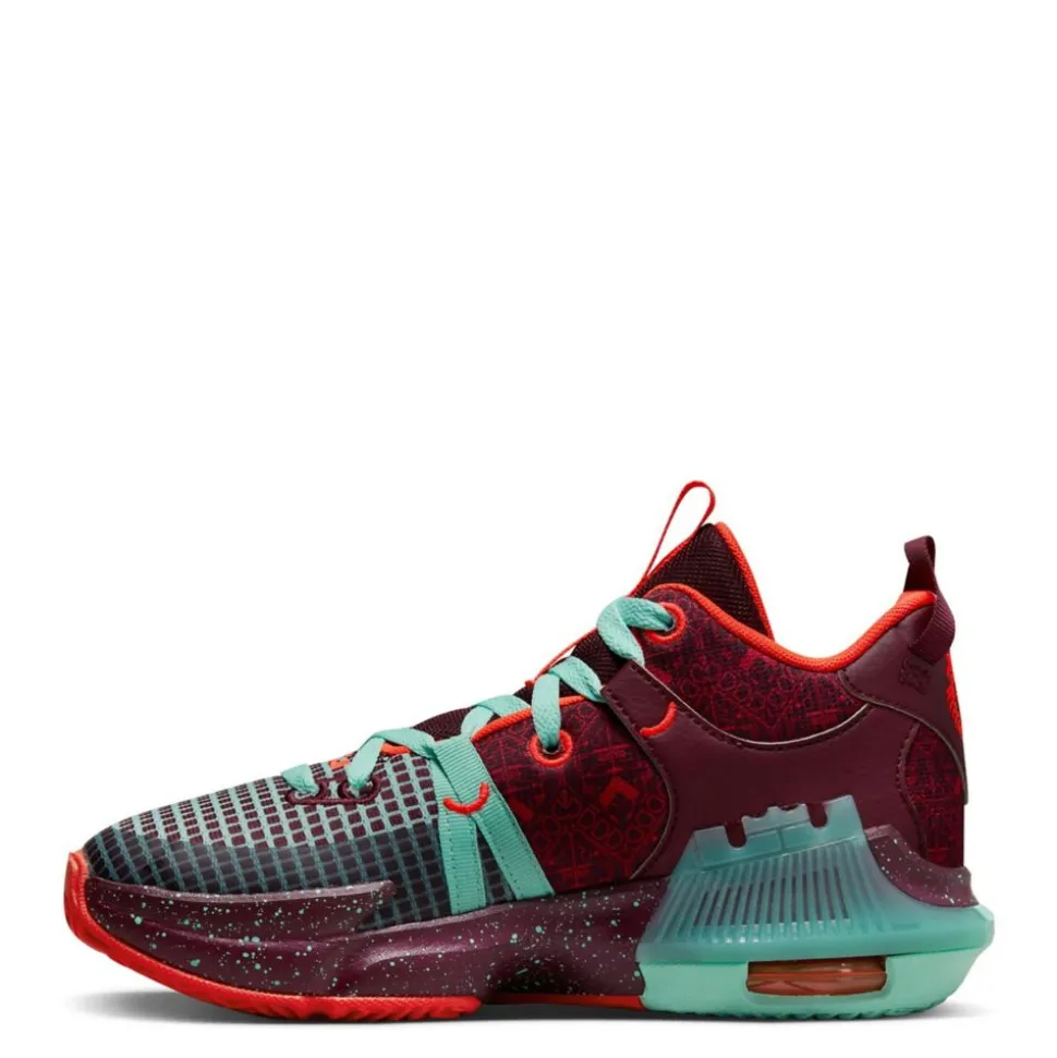 Nike Boys Little Kid Lebron Witness Vii Basketball Shoe